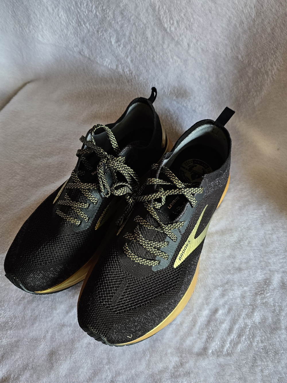 Brooks Levitate Women's running shoes #running #athletic